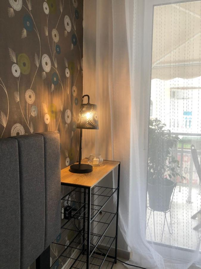 Sea View Lux Apartment Peraía Exteriör bild